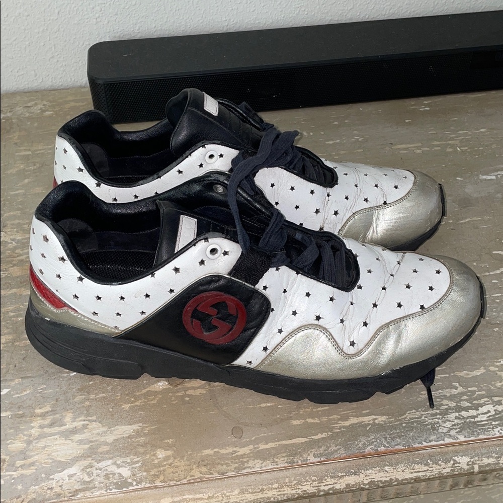 Vintage Gucci Black and Silver Men's Leather Sneakers - Picture 2 of 12